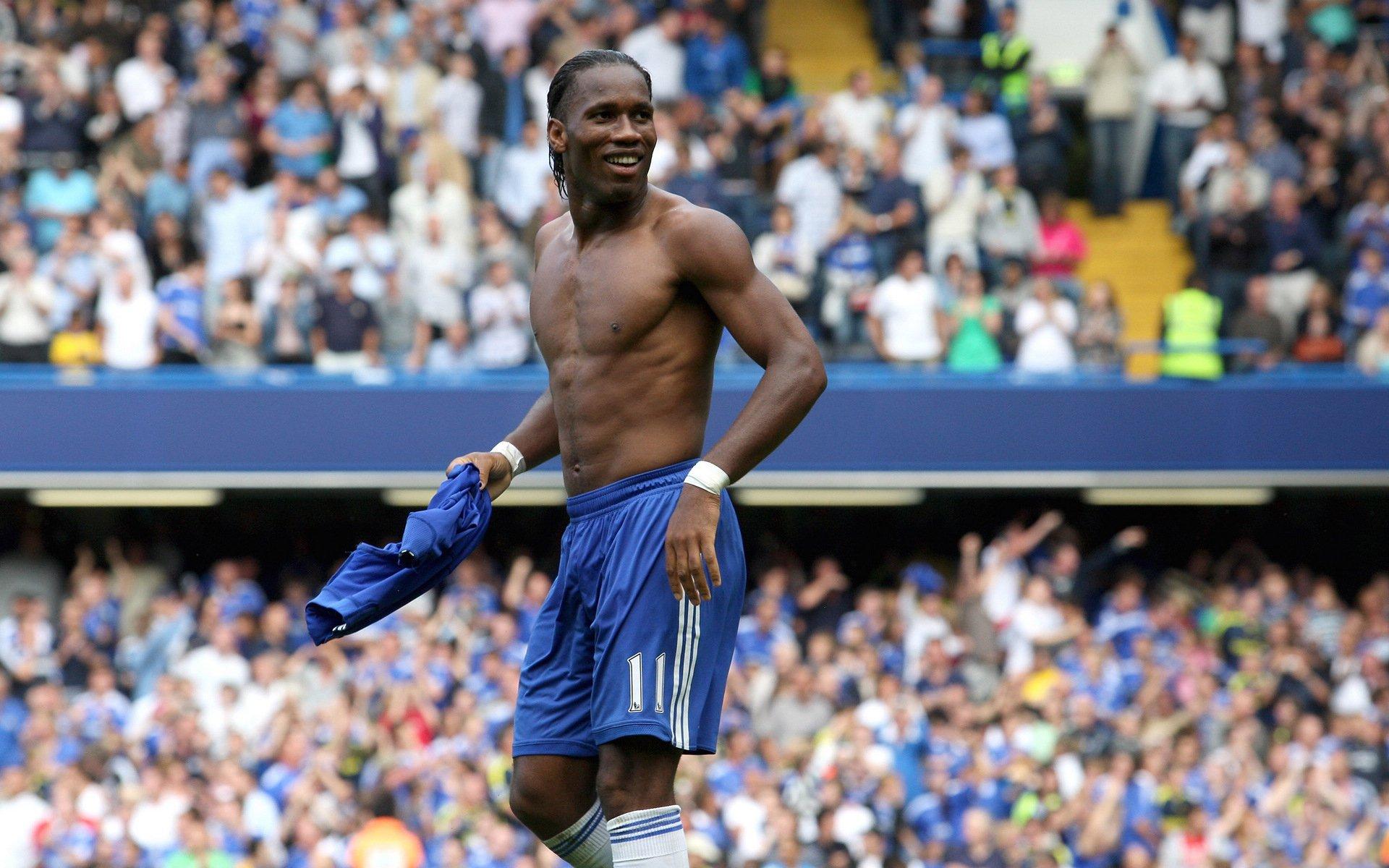 中超联赛激烈角逐，争冠保级形势白热化