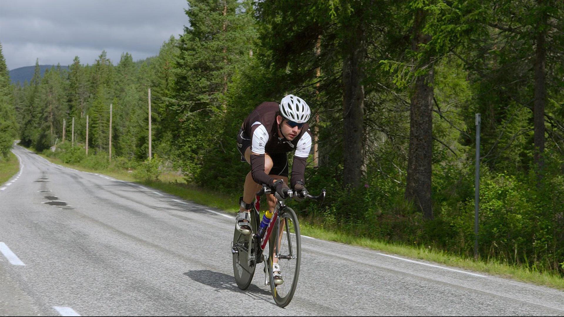 雪橇世界杯激战正酣，德国选手强势领跑