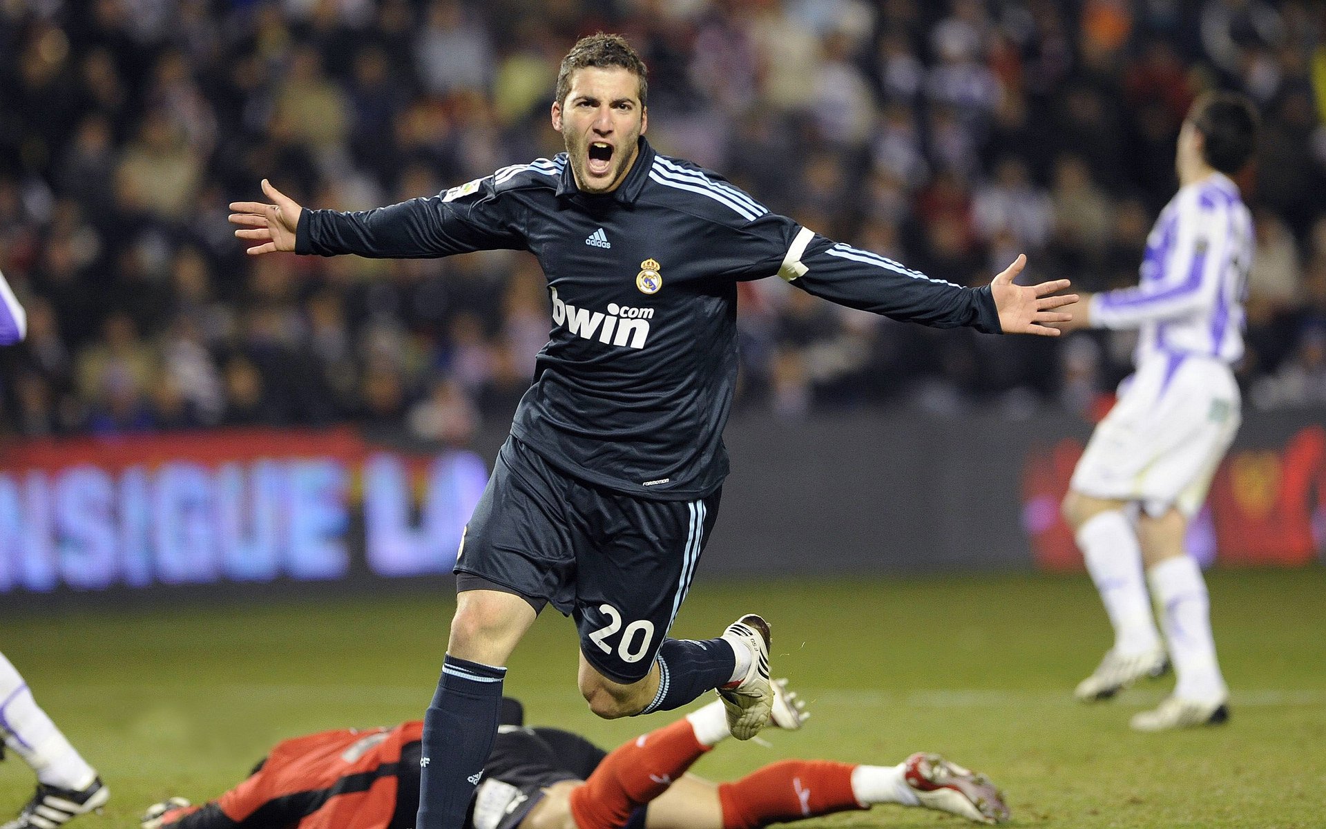 德约科维奇强势晋级温网四强 冲击第24座大满贯再进一步